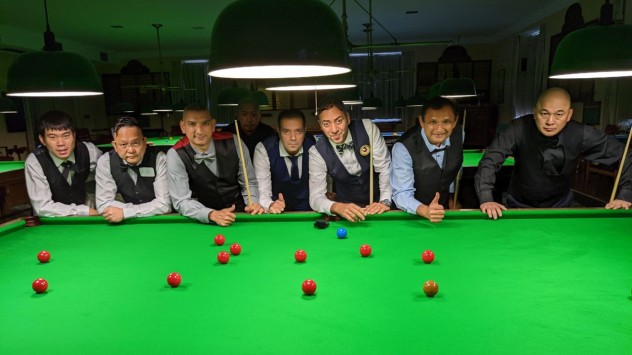 The round of 16 players competing in the 10am session (from left to right): Cheang Ciing Yoo, Tim Lee, Arif Mahmood, Kevin Wong, Dharma Hemnani, Ahmed Aly Elsayed, Ajeya Prabhakar and Raymond Fung